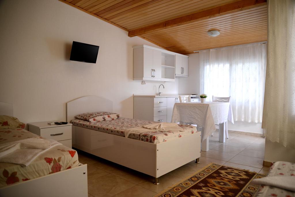 Huzur Hotel Siğacık Δωμάτιο φωτογραφία